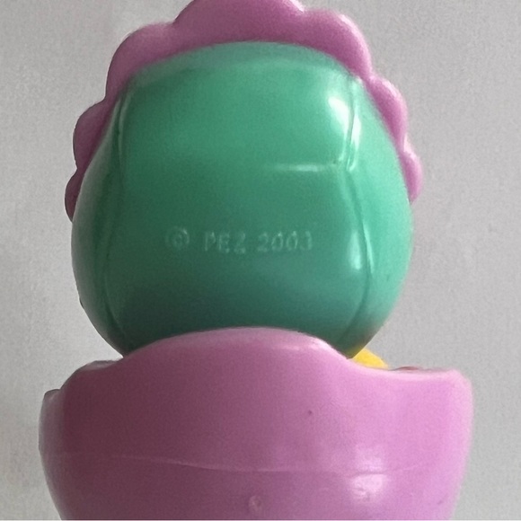 Pez 2003 Chick Dispenser made it n Slovenia 🇸🇮 - Picture 5 of 5